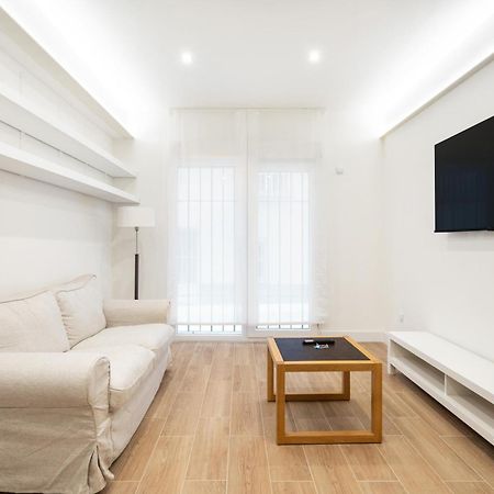 Apartamento Unico En Gran Via Apartman Madrid Kültér fotó